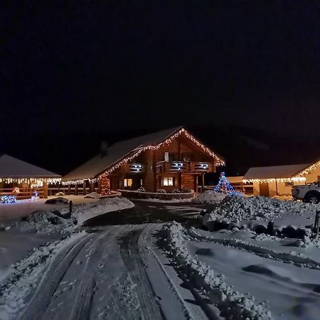Casa De Poveste スチェヴィツァ エクステリア 写真