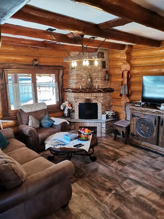 Casa De Poveste スチェヴィツァ エクステリア 写真